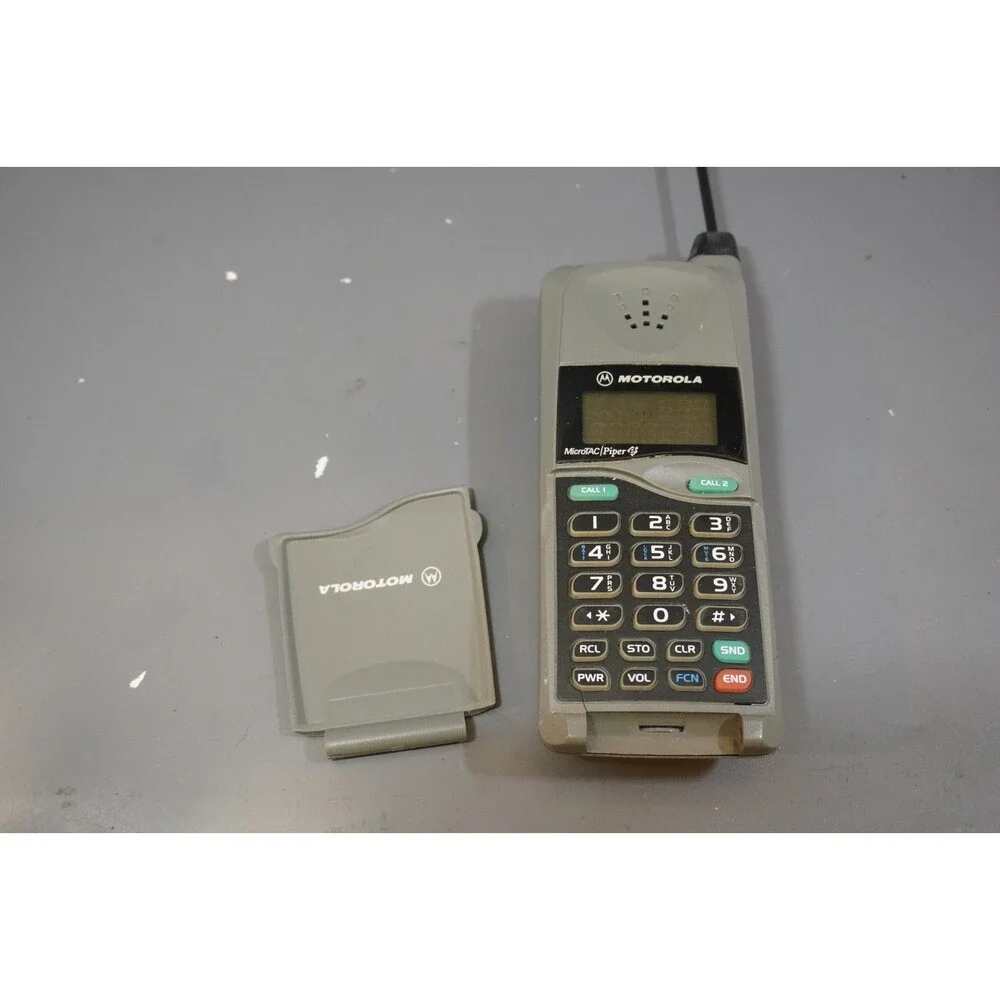Vintage Motorola MicroTAC Brick Flip Phone 1980s Rare Mobile